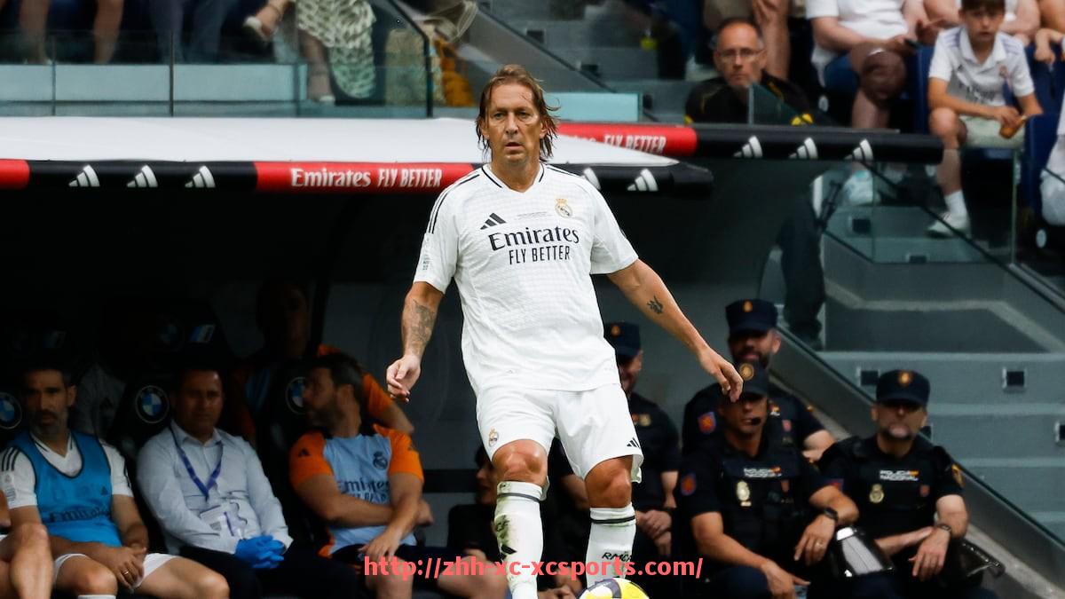 杏彩体育-2017年西甲联赛赛程安排及焦点对决回顾